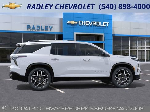 New 2026 Chevrolet Traverse High Country image 5