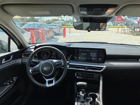 Used 2021 Kia K5 LXS image 22