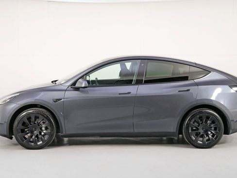 Used 2020 Tesla Model Y Long Range image 49