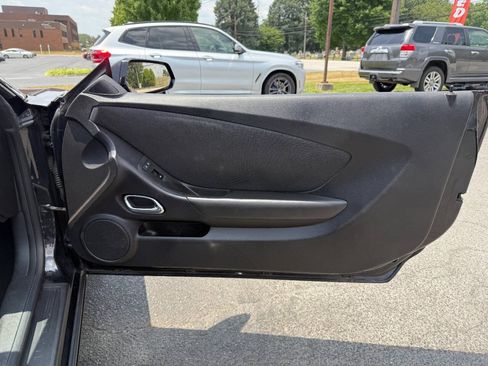 Used 2015 Chevrolet Camaro LT RWD image 33