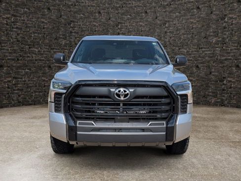 Used 2025 Toyota Tundra SR w/ SR Tow Package AWD/4WD image 5
