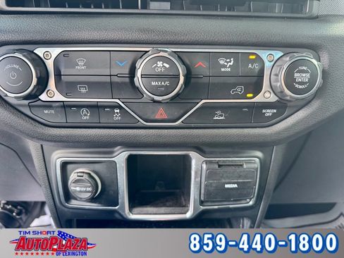 Used 2024 Jeep Gladiator Sport AWD/4WD image 26