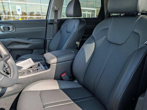 New 2026 Kia Sorento EX AWD/4WD image 23