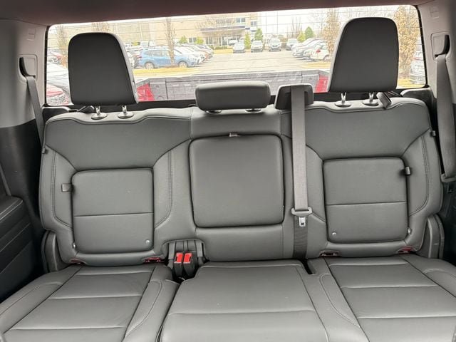 Used 2024 GMC Sierra 1500 SLT w/ X31 Off-Road Package AWD/4WD image 25