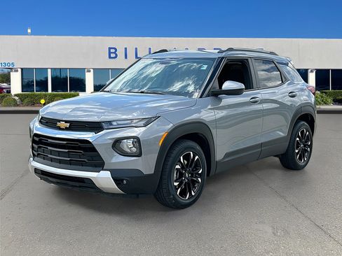 Used 2023 Chevrolet TrailBlazer LT FWD image 3