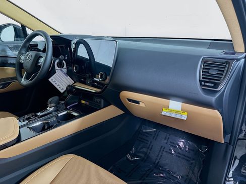 Used 2025 Lexus NX 350 AWD w/ Accessory Package (2T) image 28