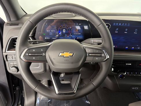 Used 2026 Chevrolet Tahoe LS AWD/4WD image 12