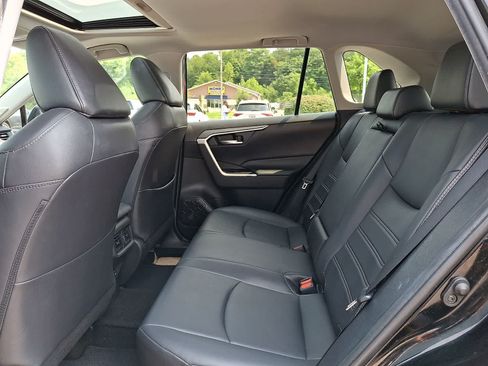 Used 2020 Toyota RAV4 XLE Premium AWD/4WD image 11