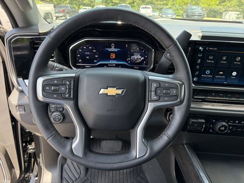Used 2024 Chevrolet Silverado 2500 LTZ w/ LTZ Convenience Package AWD/4WD image 25