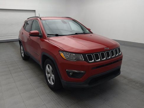 Used 2019 Jeep Compass Latitude w/ Popular Equipment Group FWD image 13