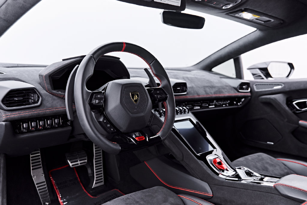 Used 2024 Lamborghini Huracan Tecnica RWD image 2
