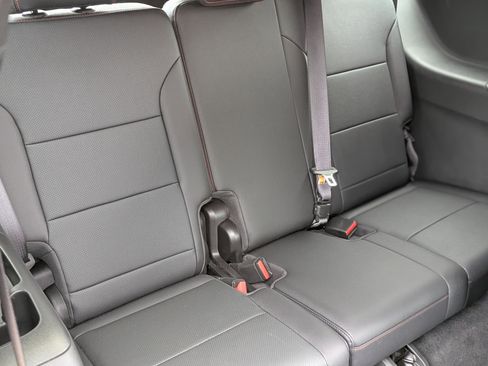 Used 2025 Chevrolet Traverse Z71 w/ Driver Confidence Package image 21