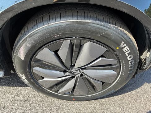 Certified 2023 Nissan Ariya AWD image 9