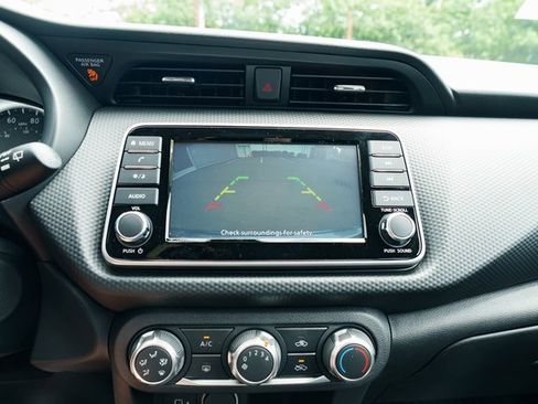 New 2025 Nissan Kicks Play S image 13