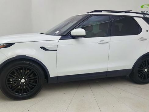 Used 2019 Land Rover Discovery HSE Luxury AWD/4WD image 3