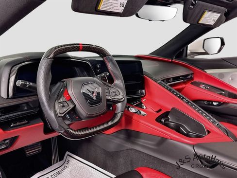 Used 2021 Chevrolet Corvette Stingray Premium Cpe w/ Z51 Performance Package RWD image 9
