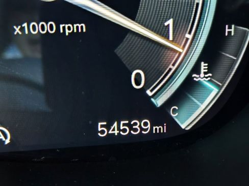 Used 2023 Genesis GV70 2.5T w/ Sport Prestige Package image 26