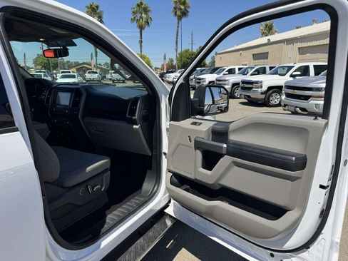Used 2018 Ford F150 XLT w/ Equipment Group 302A Luxury AWD/4WD image 16