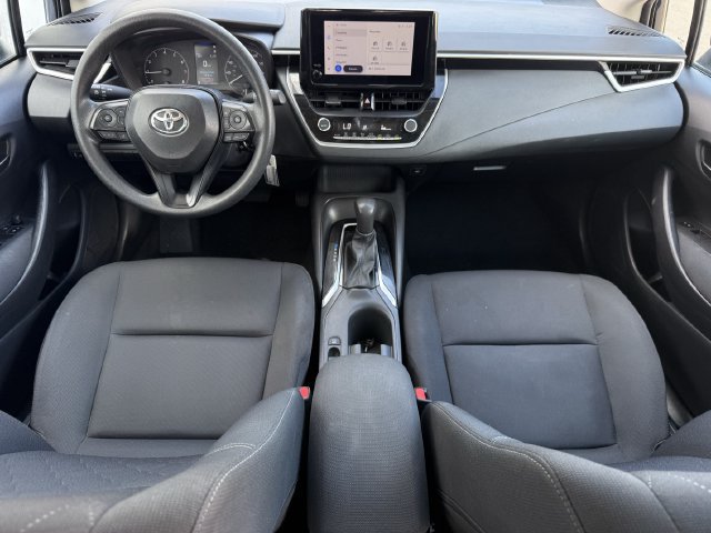 Used 2025 Toyota Corolla LE FWD image 11