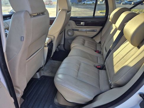 Used 2011 Land Rover Range Rover Sport HSE LUX image 14