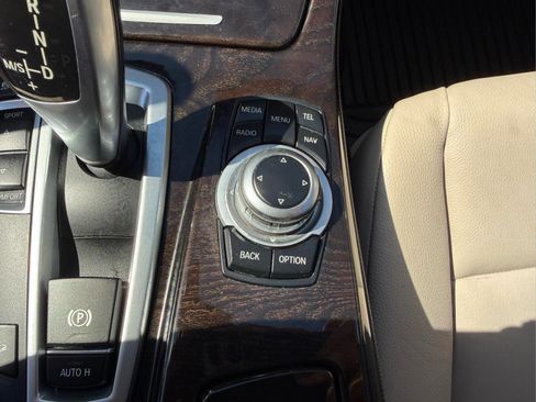 Used 2013 BMW 535i xDrive Sedan AWD/4WD image 17