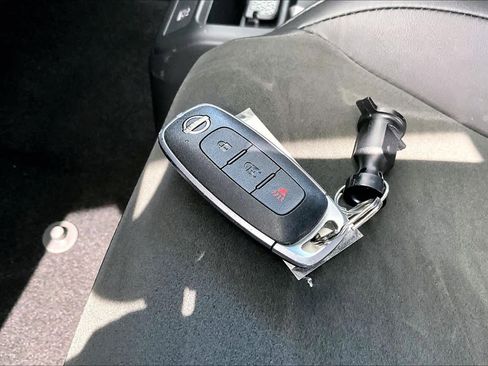 Used 2024 Nissan Ariya AWD image 13