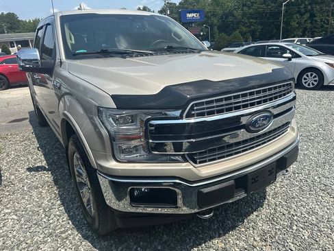 Used 2018 Ford F150 Lariat w/ Equipment Group 502A Luxury AWD/4WD image 2