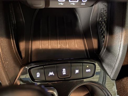 Used 2023 Chevrolet TrailBlazer ACTIV w/ Convenience Package image 17