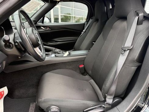 Used 2016 MAZDA MX-5 Miata Sport RWD image 15