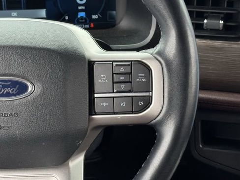 Used 2022 Ford Expedition Limited RWD image 15
