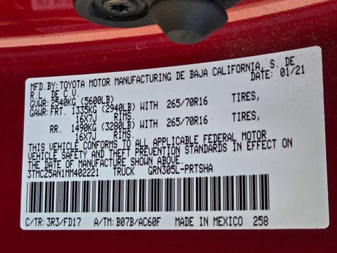 Used 2021 Toyota Tacoma TRD Off-Road AWD/4WD image 12