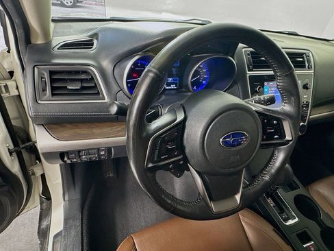 Used 2019 Subaru Outback 3.6R Touring w/ Popular Package #3A image 11