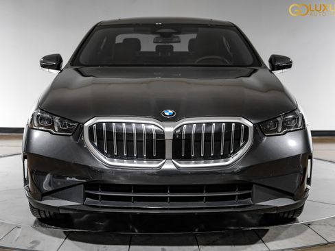 Used 2025 BMW 530i RWD image 7