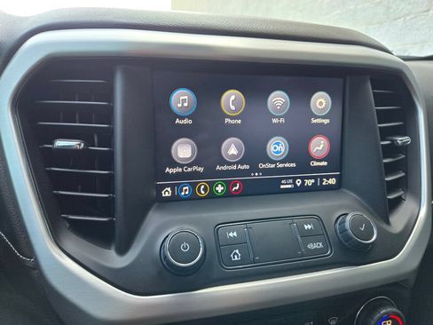 Used 2023 GMC Acadia SLE FWD image 23