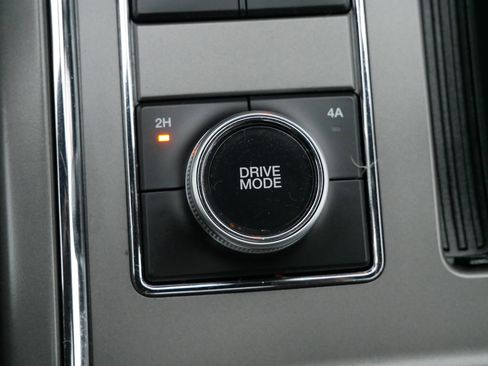 Used 2021 Ford Expedition XLT w/ Black Accent Package image 23