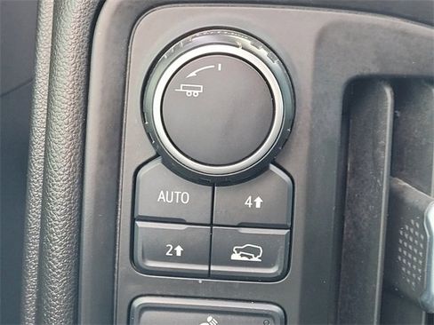 Used 2022 Chevrolet Silverado 1500 Custom image 21