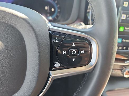 Used 2023 Volvo XC60 B5 Plus w/ Protection Package Premier image 22