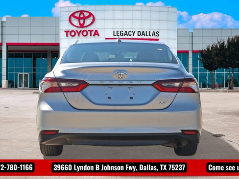 Used 2024 Toyota Camry LE image 8