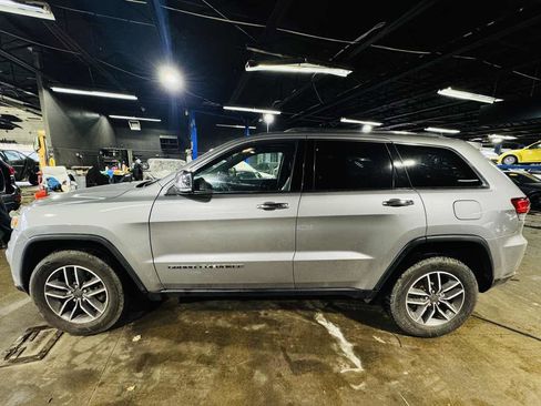 Used 2020 Jeep Grand Cherokee Limited image 7