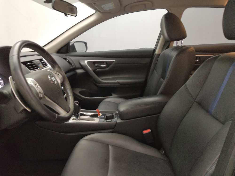 Used 2018 Nissan Altima 2.5 SR w/ SR Midnight Edition FWD image 17