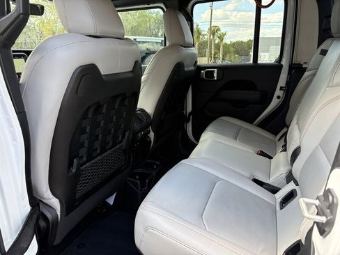 Used 2022 Jeep Gladiator Mojave w/ Trailer Tow Package AWD/4WD image 24