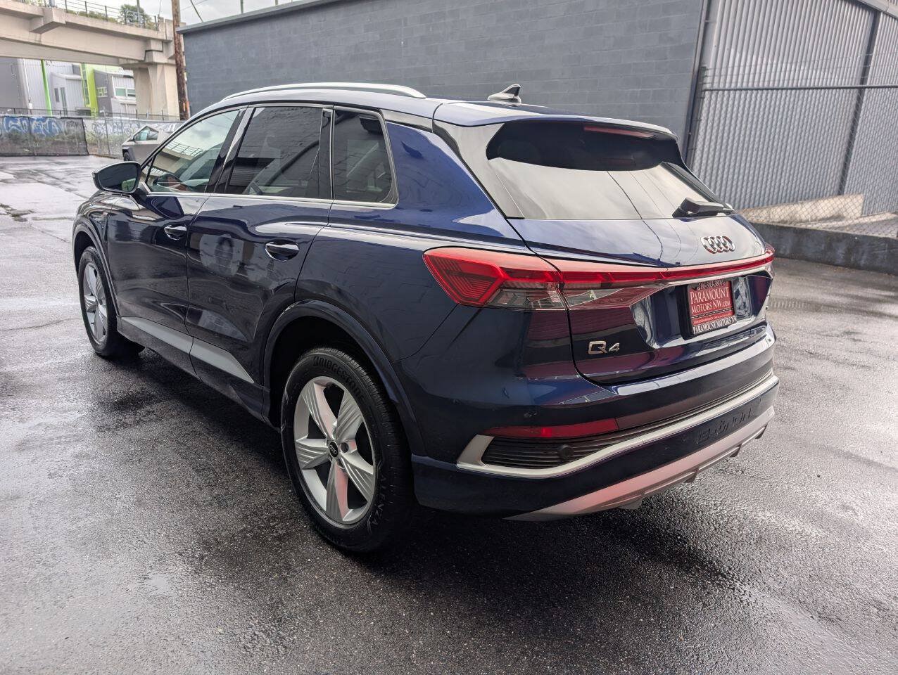 Used 2023 Audi Q4 e-tron Premium w/ Convenience Package AWD/4WD image 5