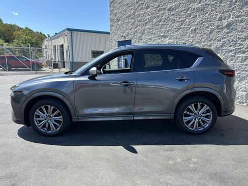 Used 2024 MAZDA CX-5 Signature image 5