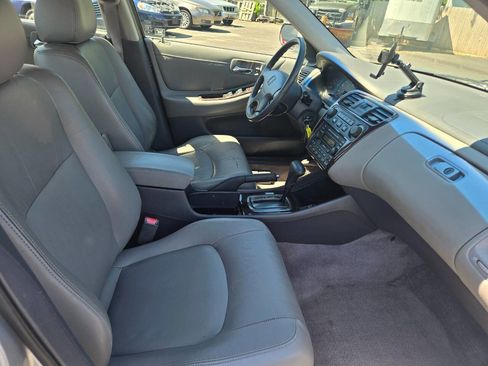 Used 2001 Honda Accord EX image 23