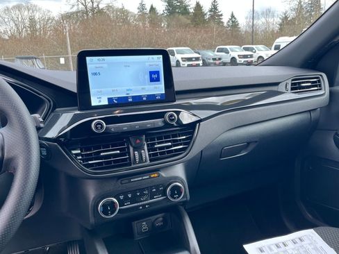 Used 2025 Ford Escape ST-Line image 21