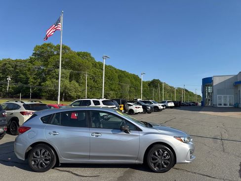 Used 2017 Subaru Impreza 2.0i AWD/4WD image 8