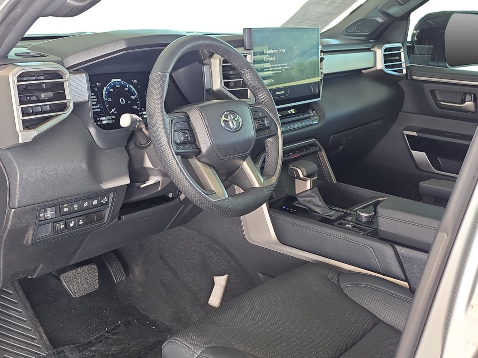Used 2025 Toyota Tundra Limited AWD/4WD image 13