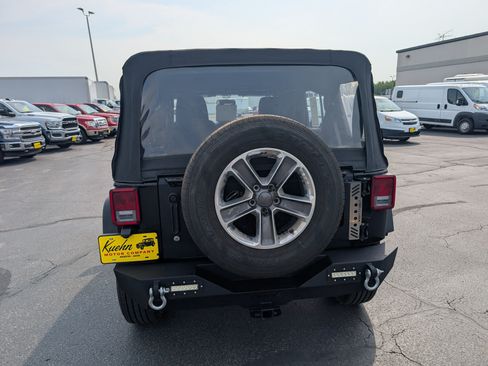 Used 2013 Jeep Wrangler Unlimited Sport w/ Connectivity Group AWD/4WD image 7