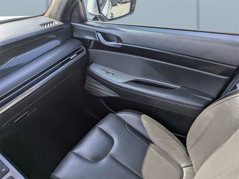 Used 2024 Hyundai Palisade Calligraphy image 19