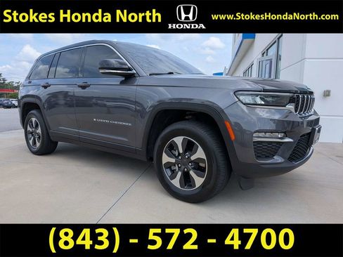 Used 2023 Jeep Grand Cherokee 4WD 4xe image 2